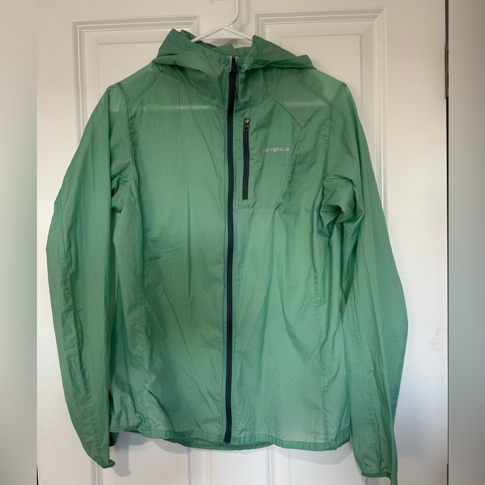 Patagonia Mint Green Lightweight Jacket